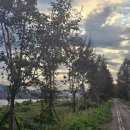 강변에서 이미지