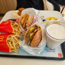 1955 | 맥도날드 더블 1955 버거 후기, 치킨버거까지 같이 먹어본 솔직 리뷰