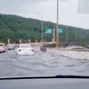 “200년 만에 한 번 있을 법한 폭우”…배수구 막힌 가양대교 침수사태 이미지