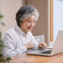 스마트폰 하나면 생활이 편리해 이미지