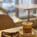 화양동거리_1 | 건대 디저트 카페 '카페 오캄' | 건대입구역 커피 맛집 후기 | 광진구 화양동 트리 포토존 추천