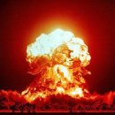 네이트 게시판에서 핵폭탄을 왜 미국만 가져야 하는가에 대한 논란. 이미지