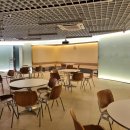 TOM PC방 | 파이브가이즈 대기장소로 안성맞춤 피시방,카페,코인노래방(강남포탈pc방,워크맨피시방)