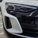 FM카서비스 | [강남 아우디수리] 삼성동 코엑스 주차장 사고! e-트론 앞범퍼 대물보험 완벽 복원(렌트/픽업 서비스)