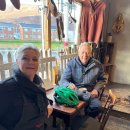 스낵영어TV_영화 속 영어 한 마디 | 달비크 맛집 ; 기슬리, 에이리퀴르, 헬기- 삼형제 커피하우스