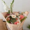 세화로134번길 | 남자친구 부모님 첫 인사 선물｜내돈내산 수원역 꽃집 니모메블라썸 꽃다발 픽업 후기