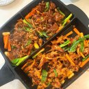 태현쿡 매운야식 매콤오돌뼈랑 닭발 먹어본 후기.. 존맛.