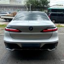BMW i7 차량 판금 도장 복원 수리 작업 과정 이미지