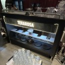 지에스25양재AT센타점 | [테라로사 역삼역점] 간단한 모임, 혼자 책 읽기, 노트북 작업 모두에 부합하는 층고 높고 널찍한 카페...