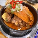 뼈통묵은지감자탕 이미지