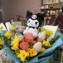그랑조이 | 서초동 꽃집, <선플라워리> 킨더조이&amp;캐릭터인형 졸업식 꽃다발 주문제작 후기
