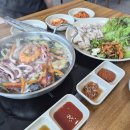 해물을 품은 칼국수 | 시흥 거북섬 맛집 강도령막칼국수 본점, 탁 트인 서해 바다 오션뷰에서 즐기는 해물칼국수 &amp; 보쌈 세트