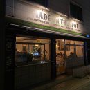 모츠(MOTS) | 건대 카페 모츠커피 MOTS COFFEE | 감각적인 공간에서 즐기는 이탈리아식 커피