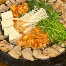 무쇠김치삼겹 대전봉명점 이미지