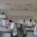 A-level students hand-on laboratory examinations 이미지
