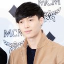 엑소 팬미팅하는데 첸백시 빠지네.... 이미지