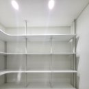 명가퍼니처 | 룸 시공] 서울시 용산구 청암천년명가자이 드레스룸, 이렇게 바뀝니다 (시스템행거 및 팬트리 시공 후기)