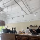 버드바이버드 - 전주시 완산구 홍산1길 7 | 전주 신시가지 감성카페 버드바이버드 코르세라떼 디저트 맛집 내돈내산