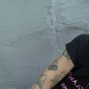 강철구 | 햇빛에도 닭살이