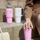 투썸플레이스, 전용 디자인 적용한 하이드로 플라스크 한정판 MD 출시 이미지