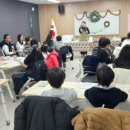 가족과 함께 케이크 만들기 이미지