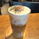 커피 인문학과 함께 즐기는 홈카페 | 보정동카페거리 젠젠 : 벚꽃 아래 즐기는 폭신한 수플레 팬케이크와 커피 후기🥞