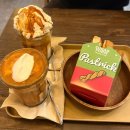 안녕, 커피 | 플랫 시리즈가 시그니처인 송도 카페 미루꾸커피 방문 후기