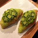 (주)바디프랜드 롯데백화점 본점 | 성심당 본점 말차 메뉴 말차크로와상 평일 점심 웨이팅 후기