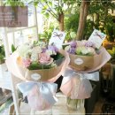 일산동구꽃배달,일산꽃배달,일산꽃집- 아이들 공연축하꽃다발로 예쁘게 포장되어 꽃배달된 미니꽃다발 이미지