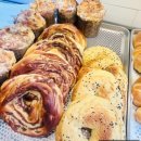 라르고 베이커리 | [내돈내산]파주 딸기케이크 맛집 라르고베이커리｜빵지순례 필수 코스, 딸기케이크+메론빵·소금빵 솔직...