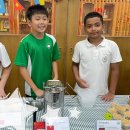 Year 6 students hosted a vibrant student-led food festival. 이미지