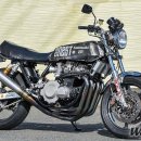 RS커스텀 | 거리부터 서킷까지, 스마트하게 달리는: KAWASAKI KZ1000 커스텀 by MG NEST