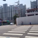 E편한세상 아파트앞 횡단보도 이미지