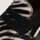 코디헤어 | 반스 프리미엄 로퍼 53 LX 지브라 포니헤어 하나로 코디 고민 끝낸 후기