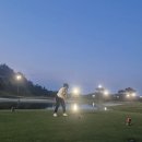 비지니스 골프클럽 | ⛳️ [골린이 성장기] 군위오펠GC 3부 야간 라운딩: 동생은 나이스샷, 내 공은 안녕히 계세요... (공 왕창...