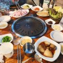 동막골펜션 | 강릉 2박 3일 여행기 / 동막골막창 가브리살 / 강릉...수산시장 루틴스테이 감성 풀빌라 펜션 / 송대장