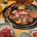 2002돼지마을식당 이미지