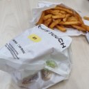 맘스터치화성남양점 이미지