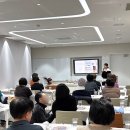 소통과 힐링의 시창작 | [수원,의왕,군포] 기업·기관 단체 프로그램 출강│의왕 시니어 대상 대형 베어브릭 미술 원데이클래스