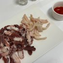 중앙시장(A동) | 삼척 중앙시장 맛집 문어숙회 눈앞에서 삶아주는 삼척장군상회