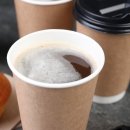 뜨거운 커피 ‘일회용 종이컵’에 담았다간… 15분 후 독 된다? 이미지