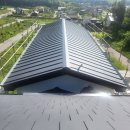 평기 | 점토 블랙 평기와 시공 후기 – 모던하고 고급스러운 지붕 완성