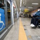 경전철에도 장애인 휠체어 공간 마련된다 이미지