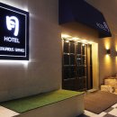 월 호텔 이미지