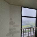 태풍 ( 18호 &#34; 미탁 &#34;)이 온다하니 걱정만이 앞서네요 (실외기실/비상계단/현관) 이미지