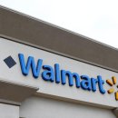 Walmart의 &#39;감각 친화적&#39; 영업시간은 ADHD, PTSD가 있는 쇼핑객을 돕는 것을 목표로 합니다. 머리 위 라디오는 끄고 조명은 이미지