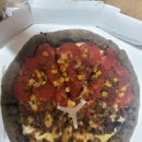 유로코피자 반반피자(불고기,바질레드페퍼) 맛나~