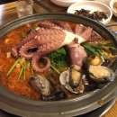 올랭이와물꾸럭 | 제주 맛집 올랭이와물꾸럭 - 오리·전복·문어 삼합의 미식 경험