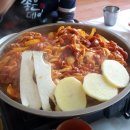 언덕위에오리집 이미지