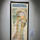 마이마치컴퍼니 | 카드 그림의 알폰스 무하 전시 &lt;빛과 꿈&gt;을 보러 여의도 더현대 서울 alt.1에 다녀왔어요 서울전시회후기